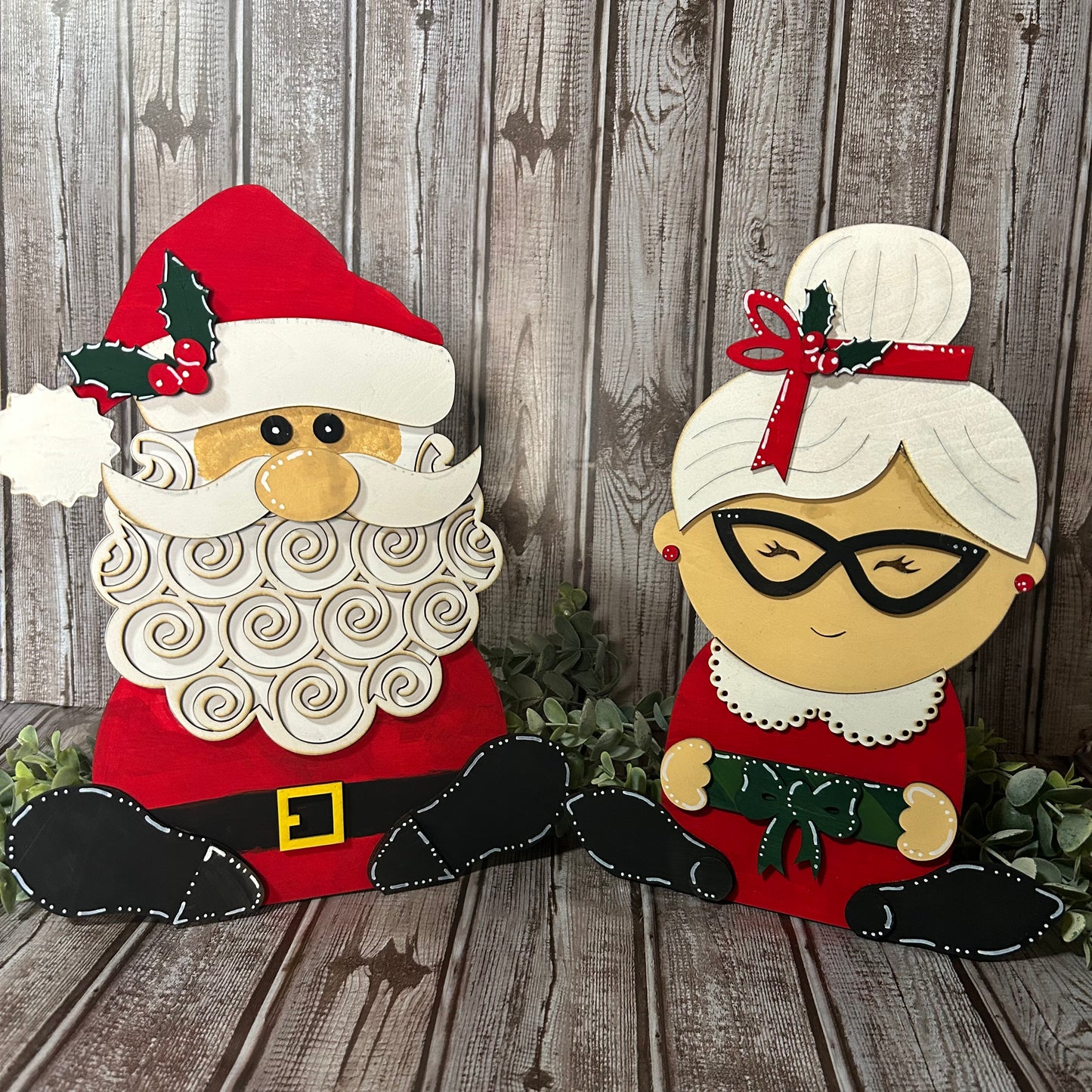 Santa and Mrs. Claus Shelf Sitter